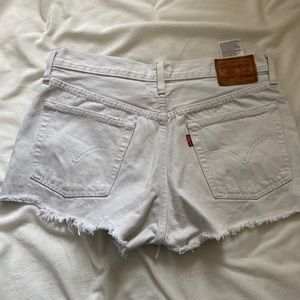 White Levi’s 501 Jean Shorts